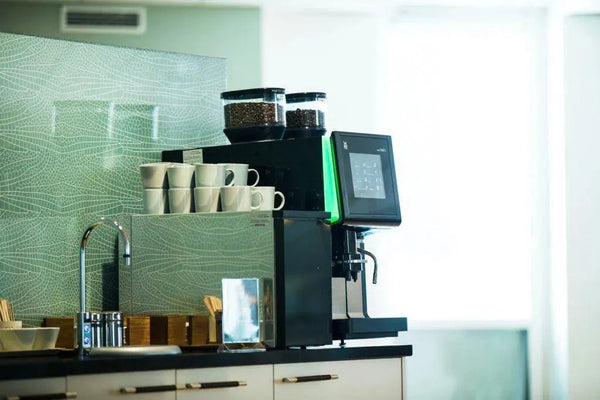 Kommertslik automaatne kohvi- ja espressomasin - Barista ja Espresso